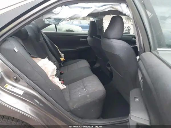 4T1BF1FK4HU409785 2017 TOYOTA CAMRY - Image 8