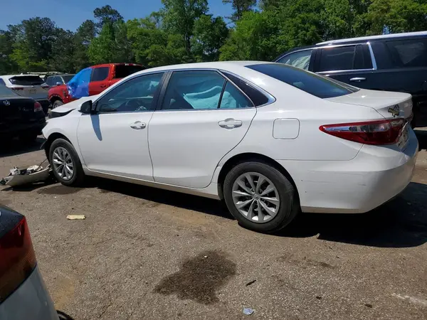 4T1BF1FK4HU421323 2017 TOYOTA CAMRY - Image 2