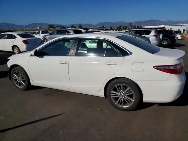 4T1BF1FK4HU421421 2017 TOYOTA CAMRY - Image 2