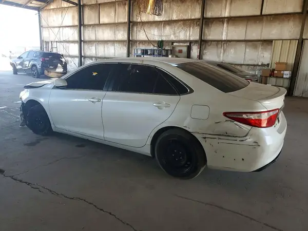 4T1BF1FK4HU423816 2017 TOYOTA CAMRY - Image 2