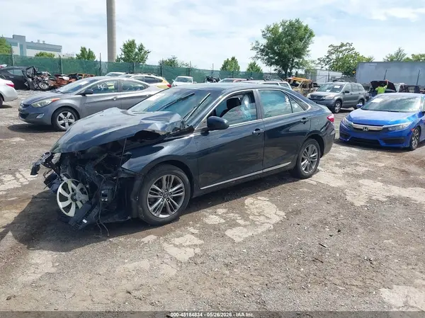 4T1BF1FK4HU425033 2017 TOYOTA CAMRY - Image 2
