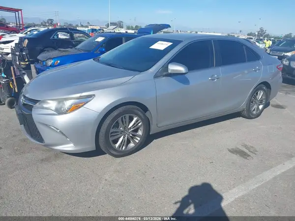 4T1BF1FK4HU426179 2017 TOYOTA CAMRY - Image 2
