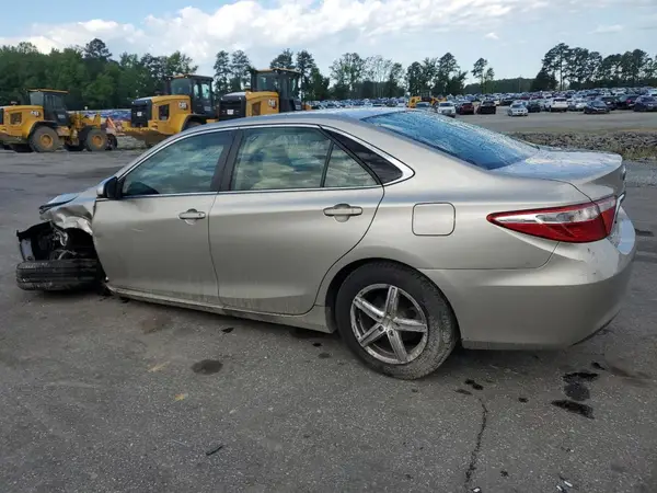 4T1BF1FK4HU426215 2017 TOYOTA CAMRY - Image 2