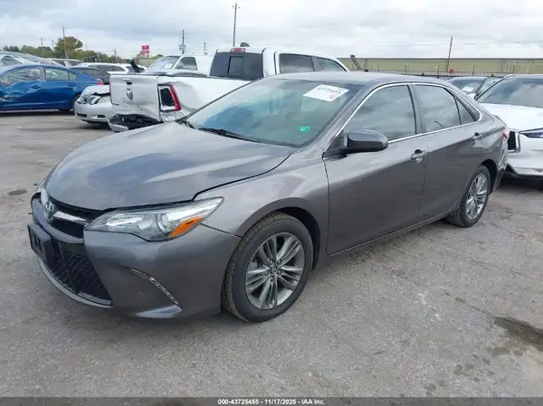 4T1BF1FK4HU426392 2017 TOYOTA CAMRY - Image 2