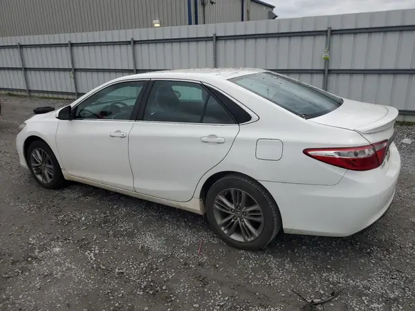 4T1BF1FK4HU429972 2017 TOYOTA CAMRY - Image 2