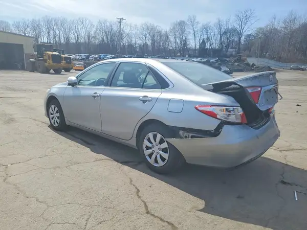 4T1BF1FK4HU436128 2017 TOYOTA CAMRY - Image 2
