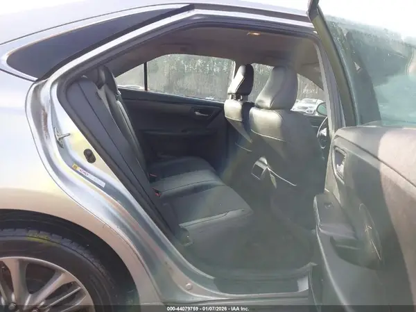 4T1BF1FK4HU439658 2017 TOYOTA CAMRY - Image 8