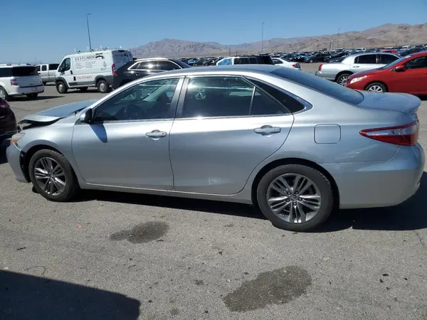 4T1BF1FK4HU441345 2017 TOYOTA CAMRY - Image 2