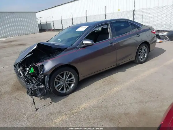 4T1BF1FK4HU442060 2017 TOYOTA CAMRY - Image 2