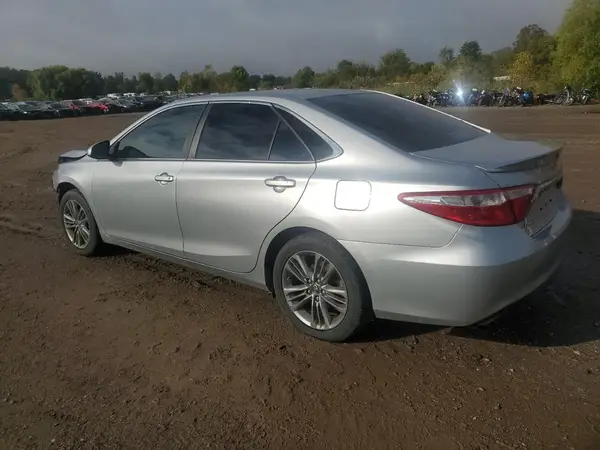 4T1BF1FK4HU442527 2017 TOYOTA CAMRY - Image 2