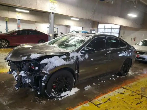 4T1BF1FK4HU443998 2017 TOYOTA CAMRY - Image 1
