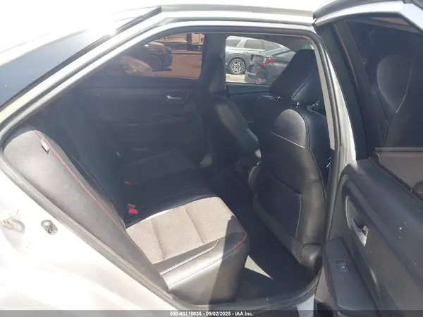 4T1BF1FK4HU444309 2017 TOYOTA CAMRY - Image 8