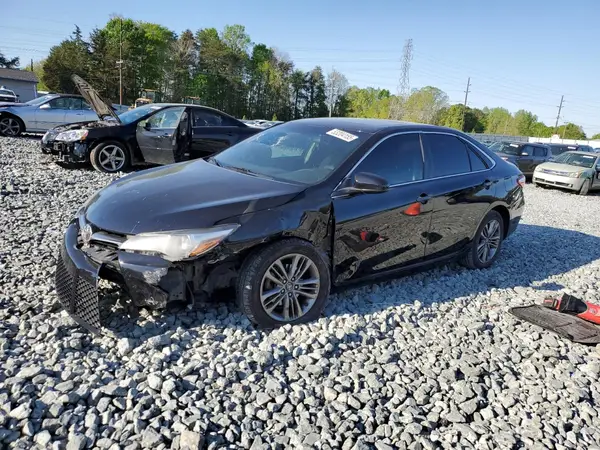 4T1BF1FK4HU449090 2017 TOYOTA CAMRY - Image 1