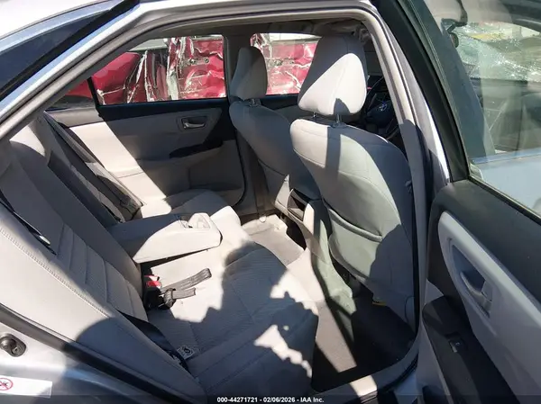 4T1BF1FK4HU449154 2017 TOYOTA CAMRY - Image 8