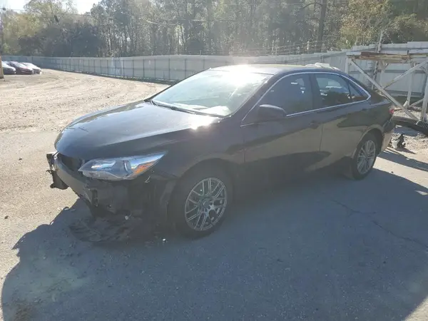 4T1BF1FK4HU450224 2017 TOYOTA CAMRY - Image 1