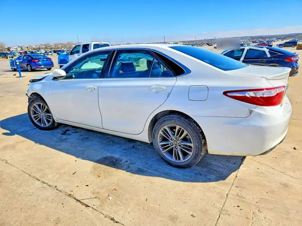 4T1BF1FK4HU453768 2017 TOYOTA CAMRY - Image 2
