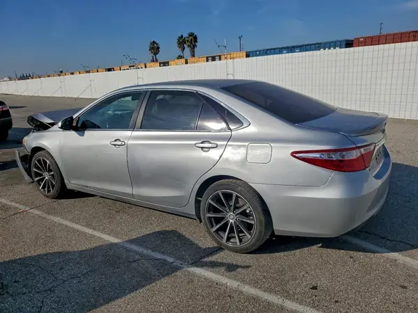 4T1BF1FK4HU455035 2017 TOYOTA CAMRY - Image 2