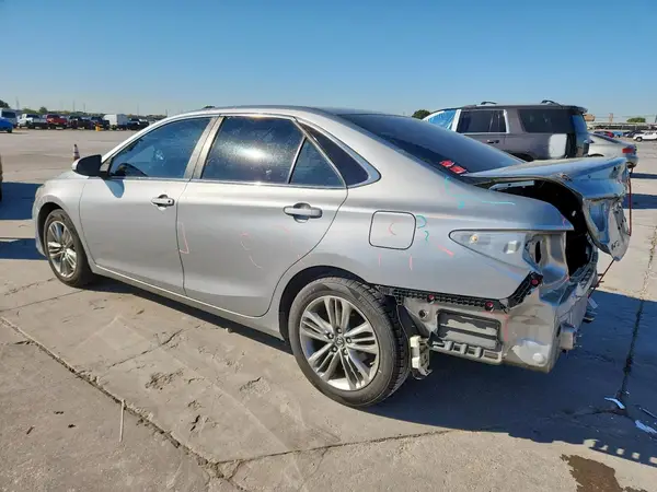 4T1BF1FK4HU618671 2017 TOYOTA CAMRY - Image 2