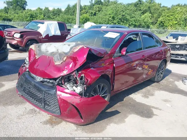 4T1BF1FK4HU619870 2017 TOYOTA CAMRY - Image 2