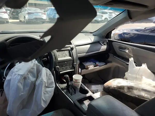 4T1BF1FK4HU621697 2017 TOYOTA CAMRY - Image 8
