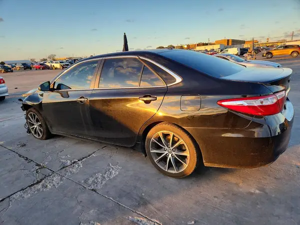 4T1BF1FK4HU623255 2017 TOYOTA CAMRY - Image 2