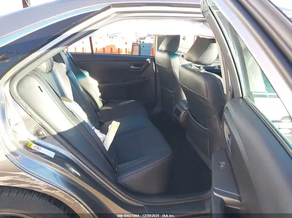 4T1BF1FK4HU625250 2017 TOYOTA CAMRY - Image 8
