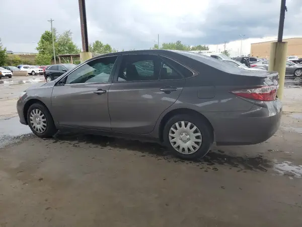 4T1BF1FK4HU625717 2017 TOYOTA CAMRY - Image 2