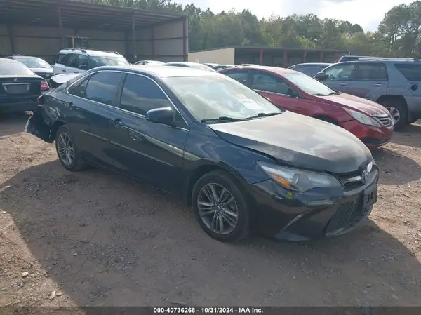 4T1BF1FK4HU627872 2017 TOYOTA CAMRY - Image 1