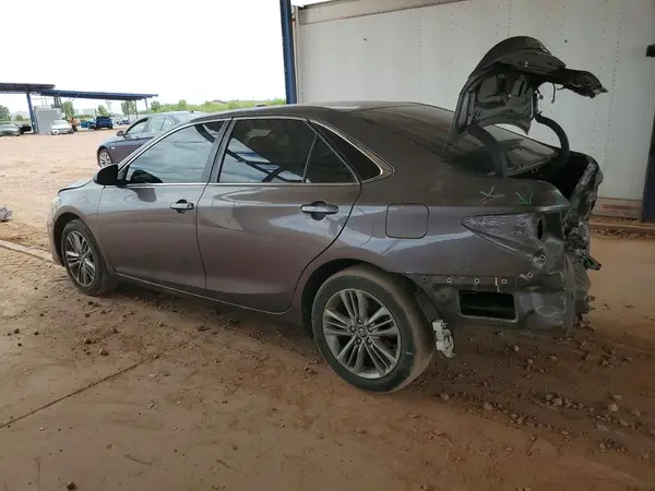 4T1BF1FK4HU629380 2017 TOYOTA CAMRY - Image 2