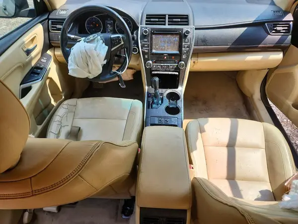 4T1BF1FK4HU637687 2017 TOYOTA CAMRY - Image 8