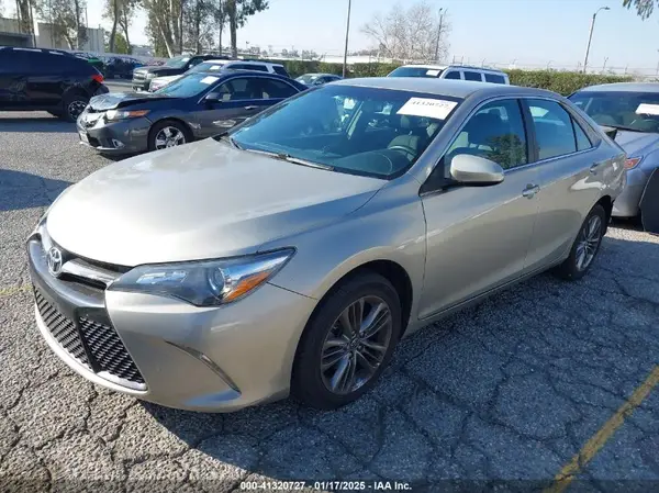 4T1BF1FK4HU638127 2017 TOYOTA CAMRY - Image 2