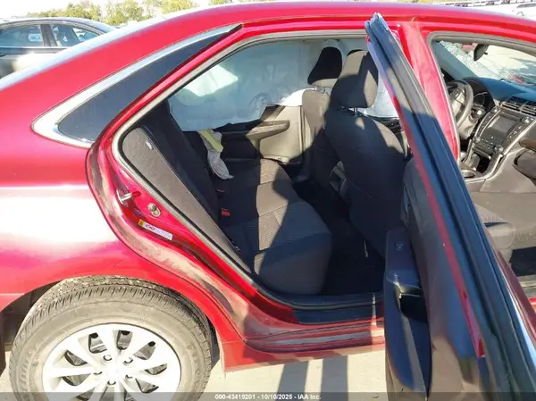 4T1BF1FK4HU642548 2017 TOYOTA CAMRY - Image 8