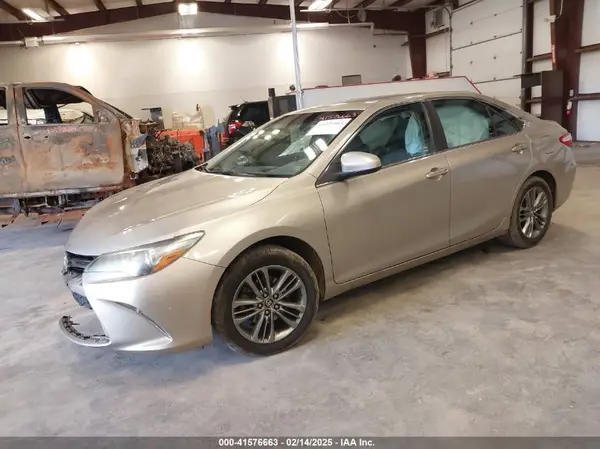 4T1BF1FK4HU642551 2017 TOYOTA CAMRY - Image 2