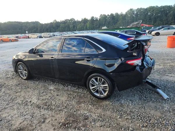 4T1BF1FK4HU643182 2017 TOYOTA CAMRY - Image 2