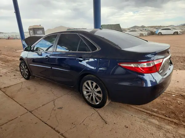 4T1BF1FK4HU644378 2017 TOYOTA CAMRY - Image 2