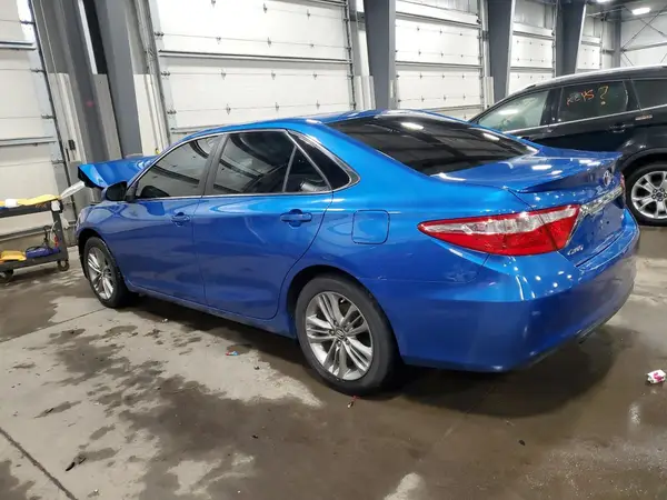 4T1BF1FK4HU646194 2017 TOYOTA CAMRY - Image 2