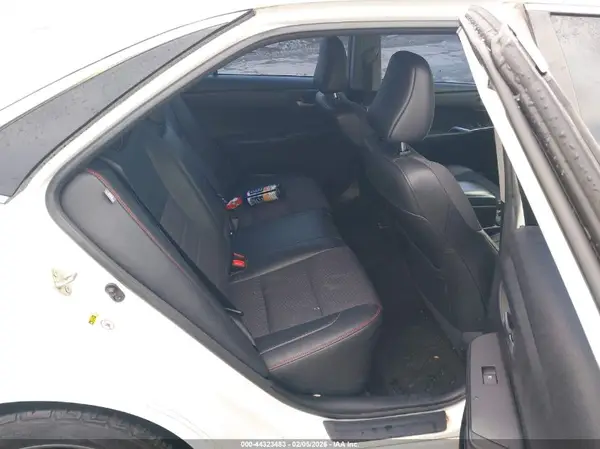 4T1BF1FK4HU646261 2017 TOYOTA CAMRY - Image 8