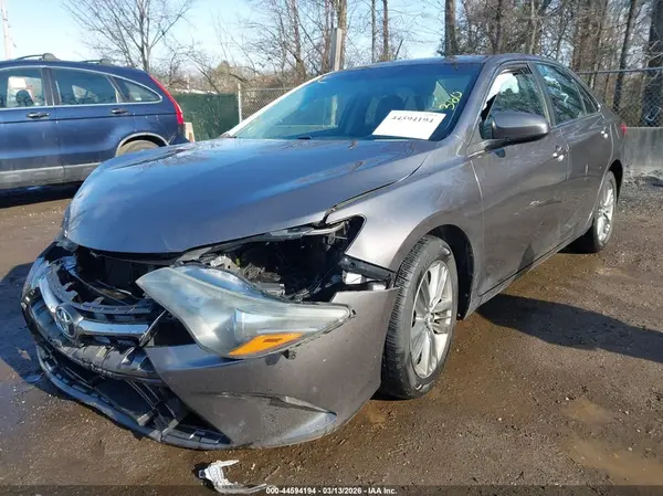 4T1BF1FK4HU648477 2017 TOYOTA CAMRY - Image 2