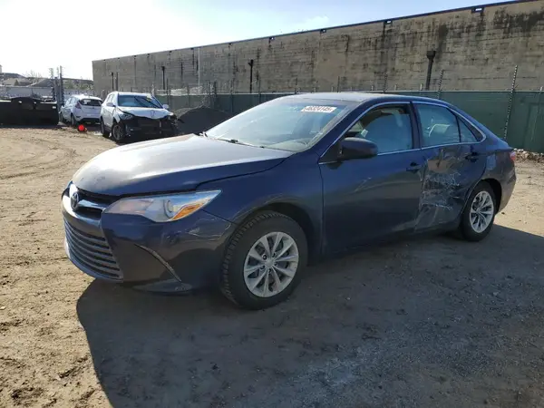 4T1BF1FK4HU648995 2017 TOYOTA CAMRY - Image 1