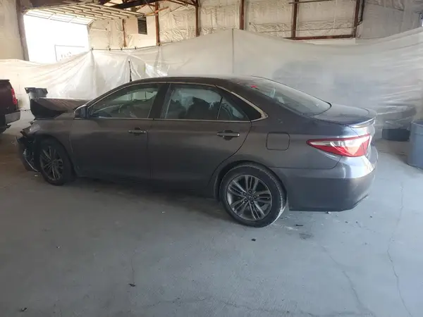 4T1BF1FK4HU649046 2017 TOYOTA CAMRY - Image 2