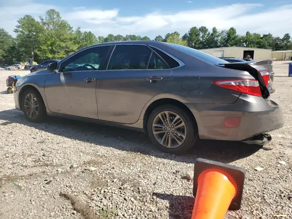 4T1BF1FK4HU653646 2017 TOYOTA CAMRY - Image 2