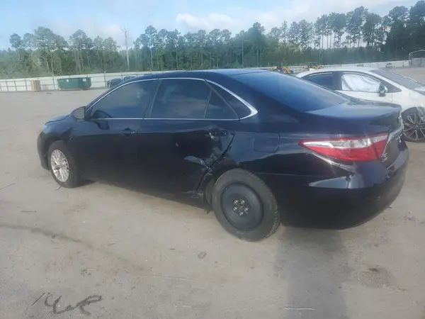 4T1BF1FK4HU654392 2017 TOYOTA CAMRY - Image 2
