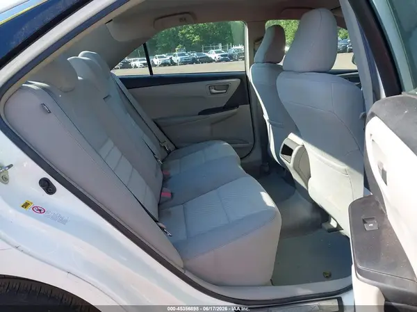 4T1BF1FK4HU654604 2017 TOYOTA CAMRY - Image 8