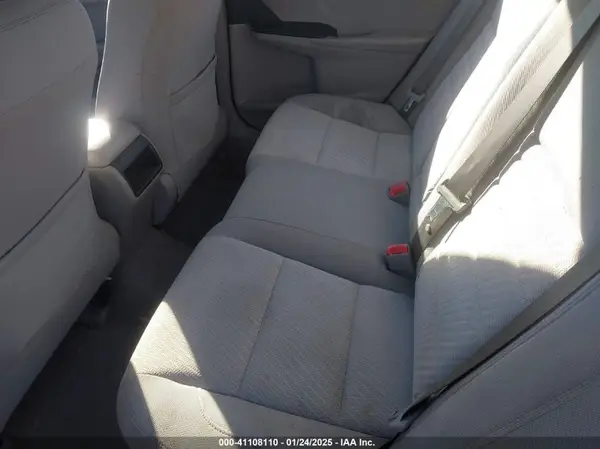 4T1BF1FK4HU657874 2017 TOYOTA CAMRY - Image 8