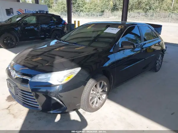 4T1BF1FK4HU659429 2017 TOYOTA CAMRY - Image 2