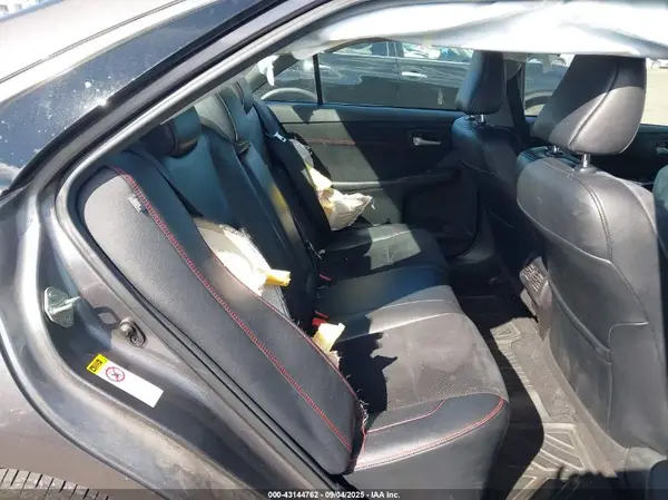 4T1BF1FK4HU659916 2017 TOYOTA CAMRY - Image 8