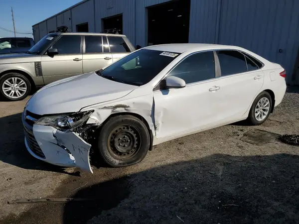 4T1BF1FK4HU661603 2017 TOYOTA CAMRY - Image 1