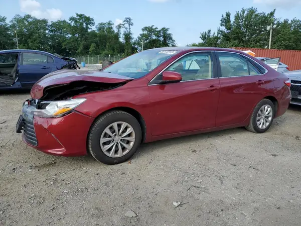 4T1BF1FK4HU661780 2017 TOYOTA CAMRY - Image 1