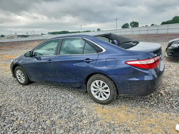 4T1BF1FK4HU664355 2017 TOYOTA CAMRY - Image 2
