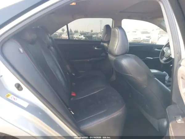4T1BF1FK4HU667451 2017 TOYOTA CAMRY - Image 8